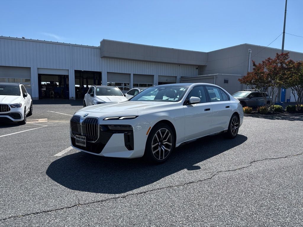 2025 BMW 7 Series 740i xDrive