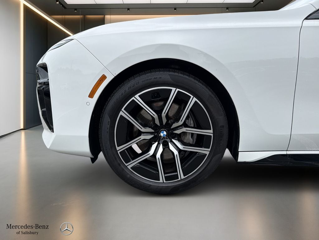2025 BMW 7 Series 740i xDrive