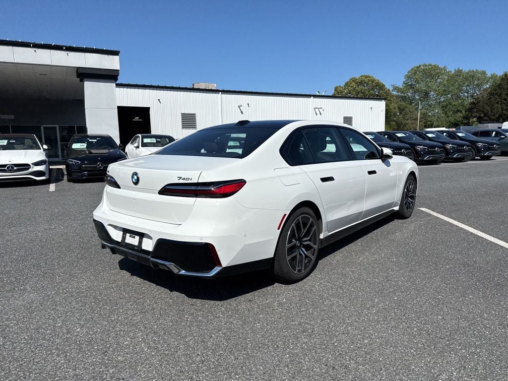 2025 BMW 7 Series 740i xDrive