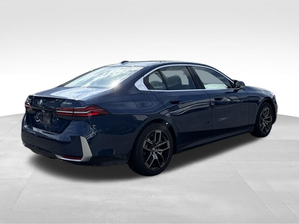 2026 BMW 5 Series 530i