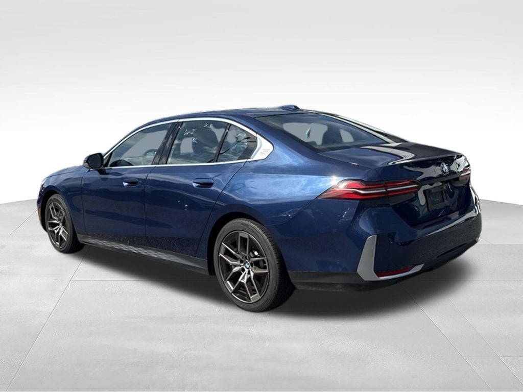 2026 BMW 5 Series 530i