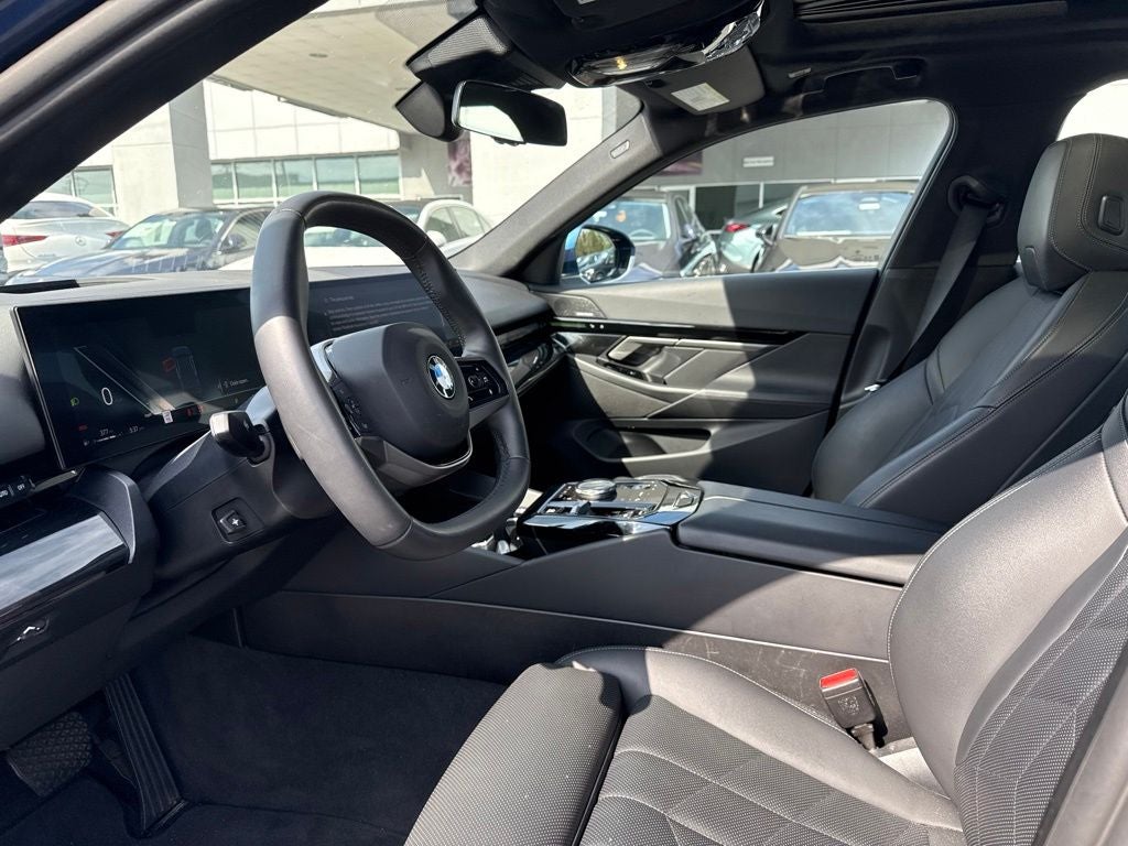 2026 BMW 5 Series 530i