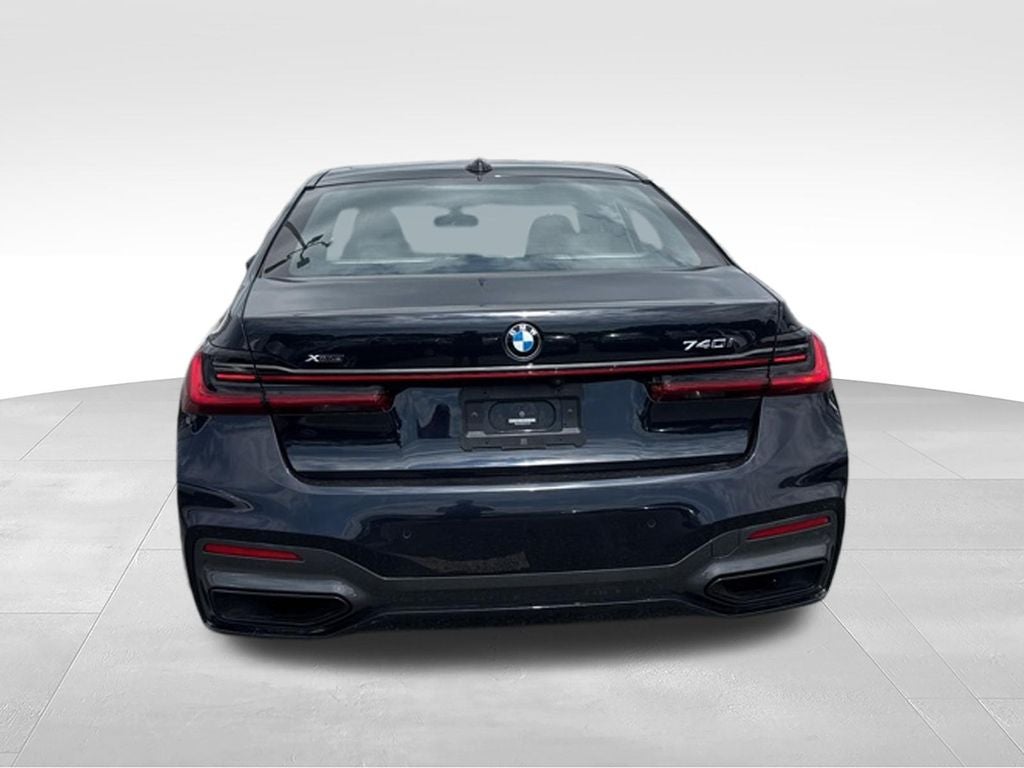 2022 BMW 7 Series 740i xDrive
