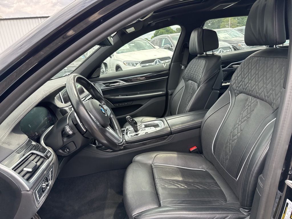 2022 BMW 7 Series 740i xDrive