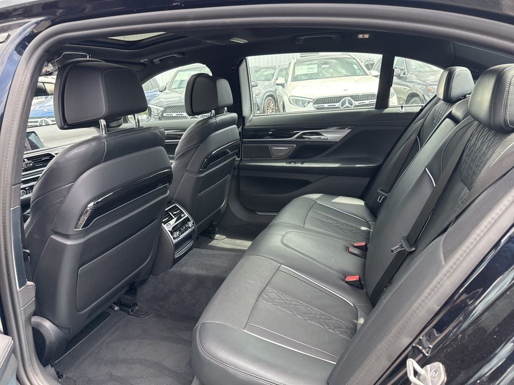 2022 BMW 7 Series 740i xDrive