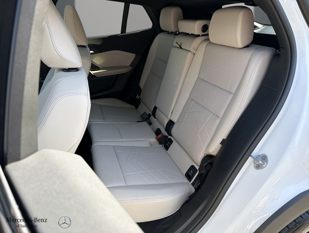 2025 BMW X2 xDrive28i