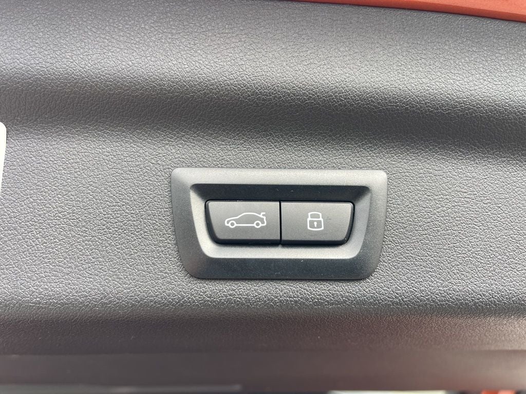 2023 BMW X1 xDrive28i *** ONE OWNER AWD RARE COLOR ***