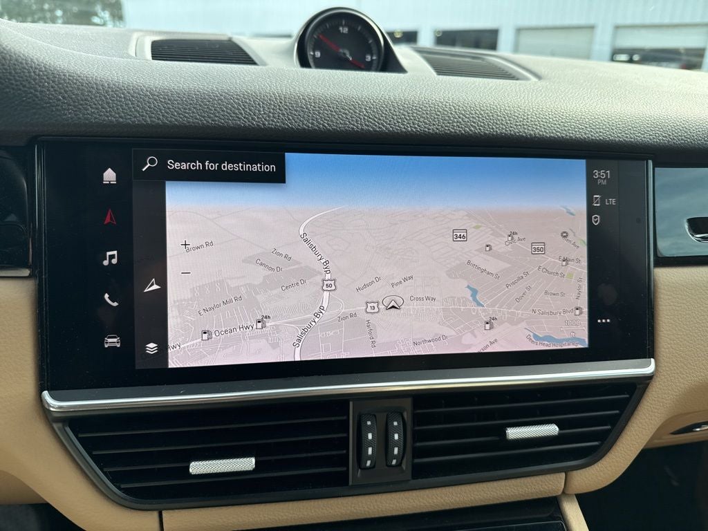 2022 Porsche Cayenne Base