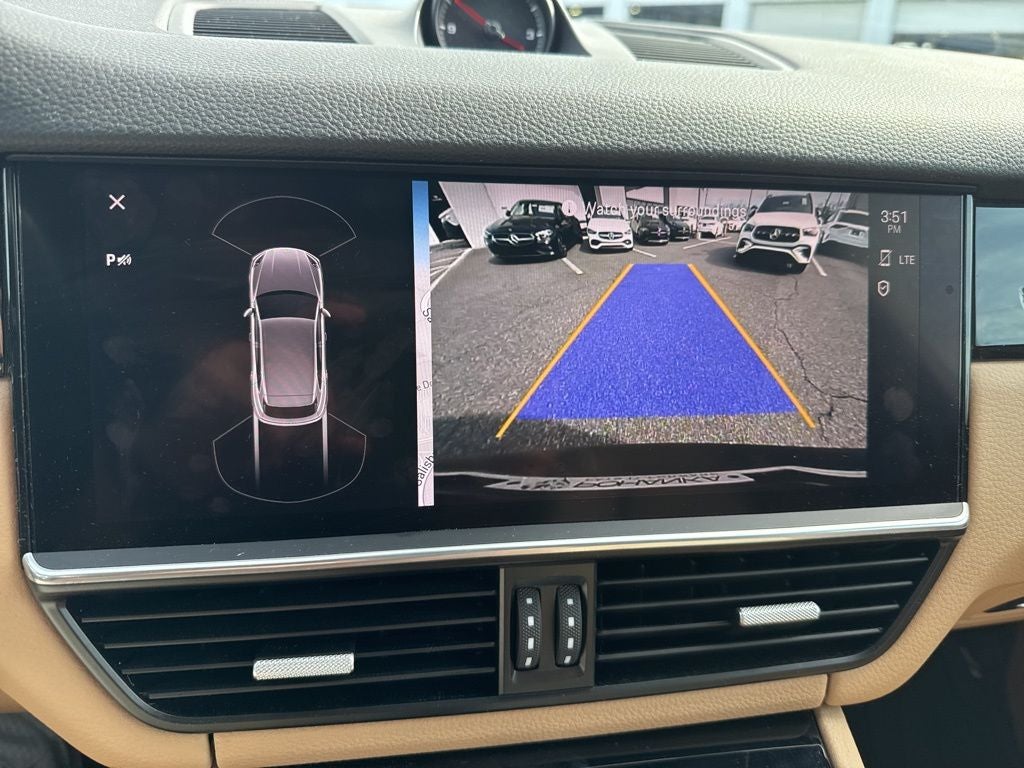 2022 Porsche Cayenne Base