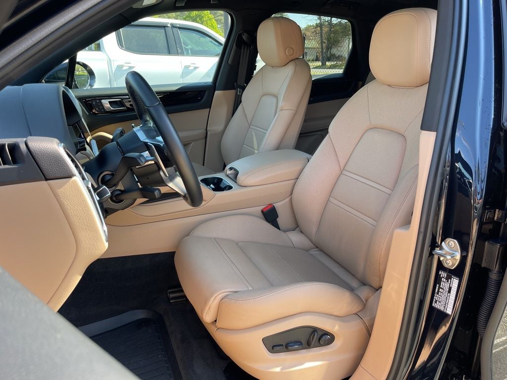 2022 Porsche Cayenne AWD