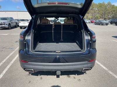 2022 Porsche Cayenne AWD