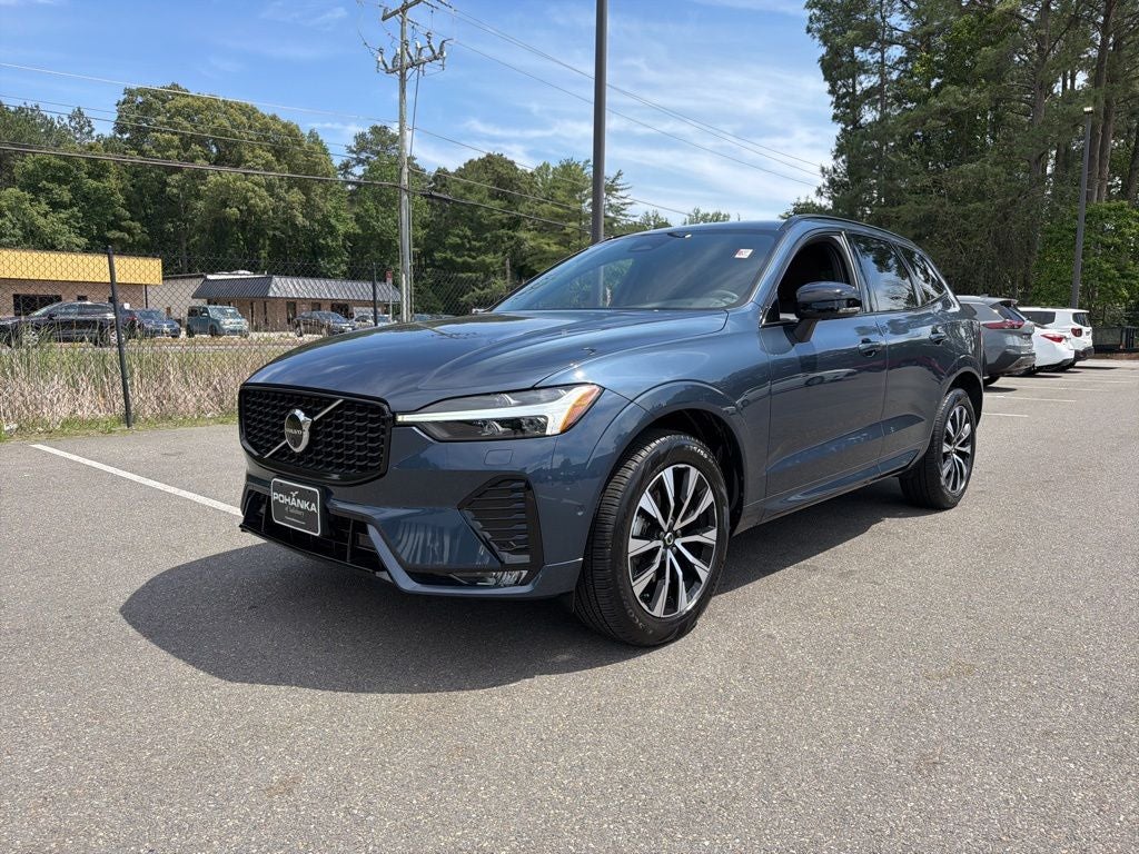 2024 Volvo XC60 B5 Plus Dark Theme