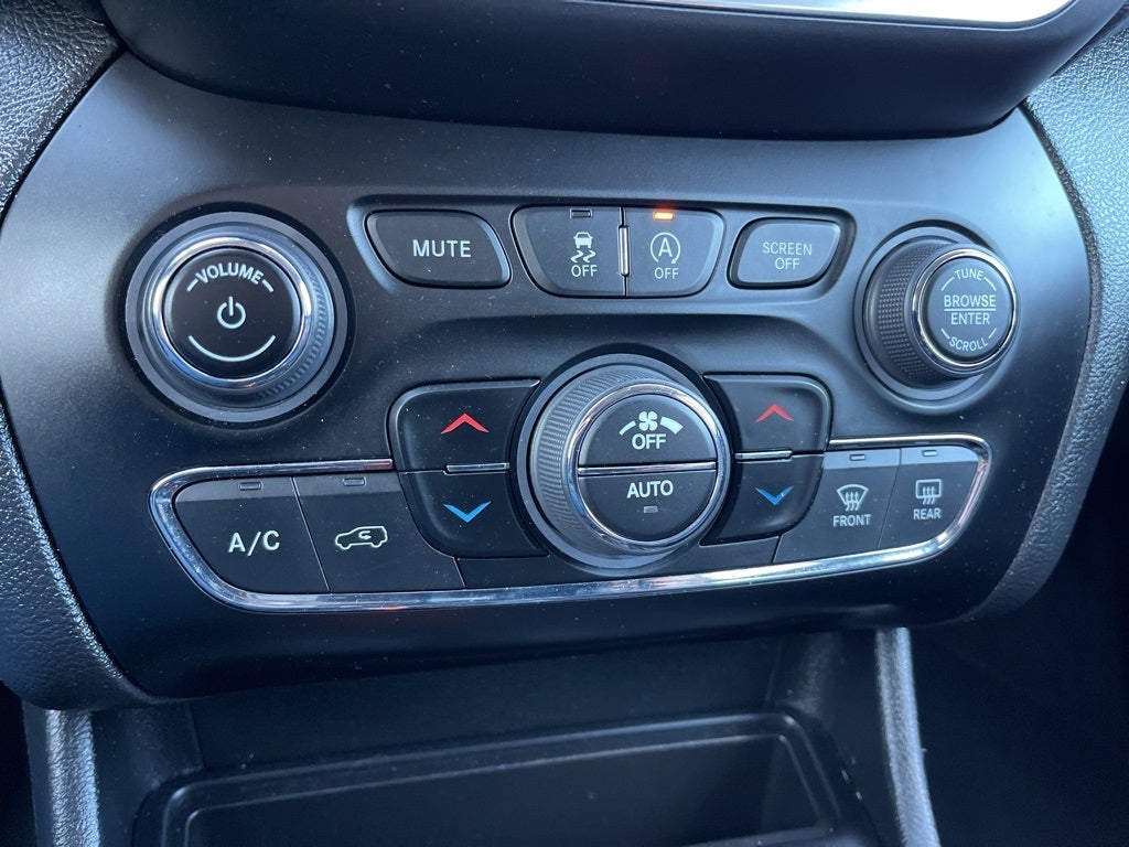 2023 Jeep Cherokee Altitude