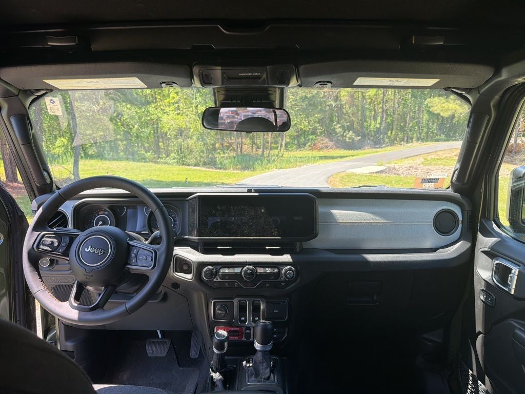 2024 Jeep Wrangler Willys *** ONE OWNER ** LOW MILES ***