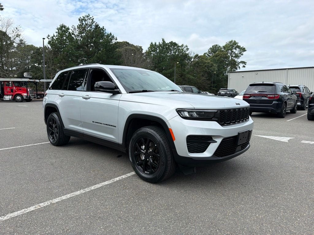 2025 Jeep Grand Cherokee Altitude