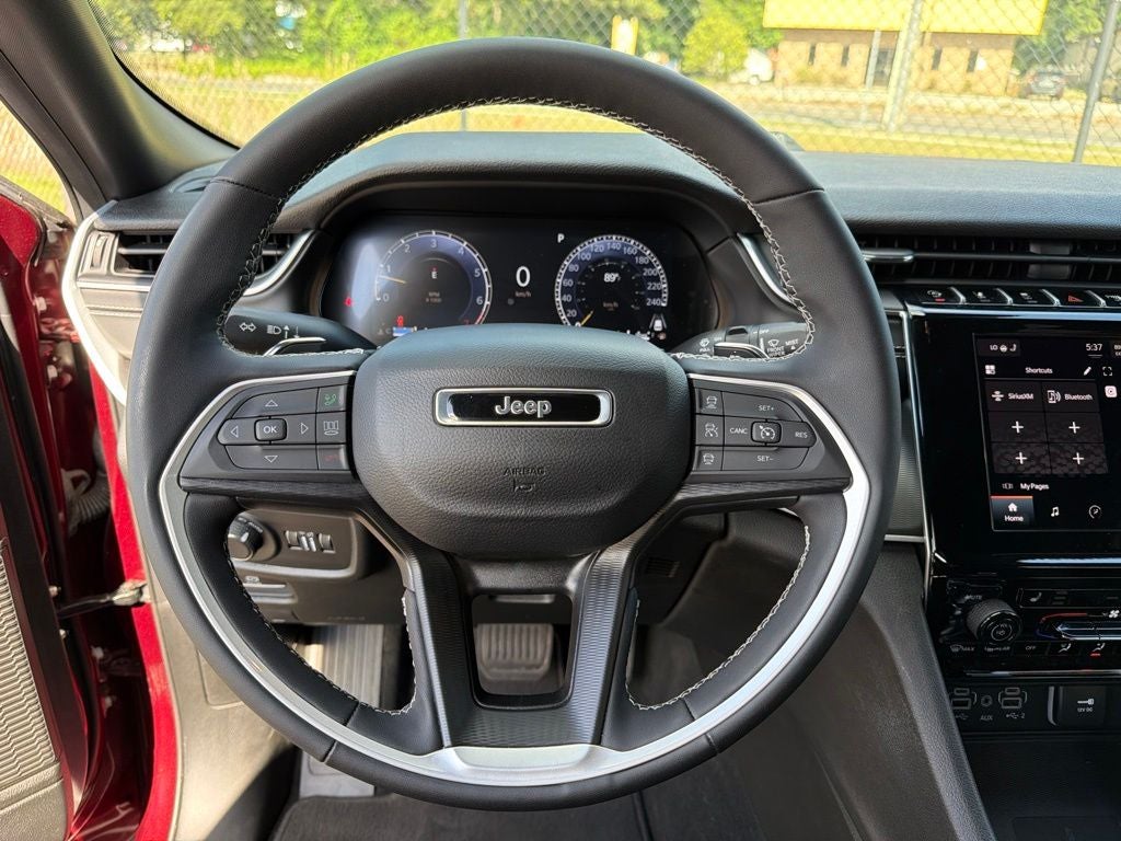 2024 Jeep Grand Cherokee Laredo