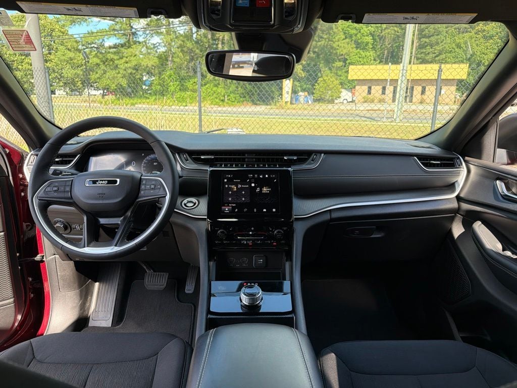 2024 Jeep Grand Cherokee Laredo