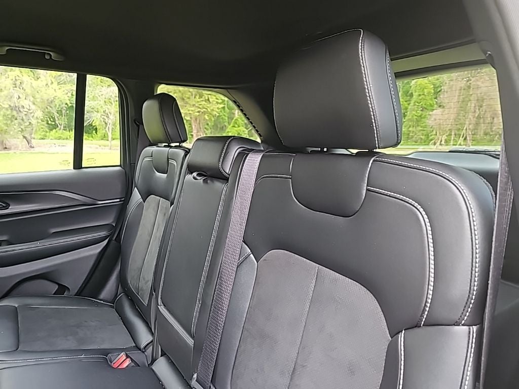 2025 Jeep Grand Cherokee Altitude **** ONE OWNER ****