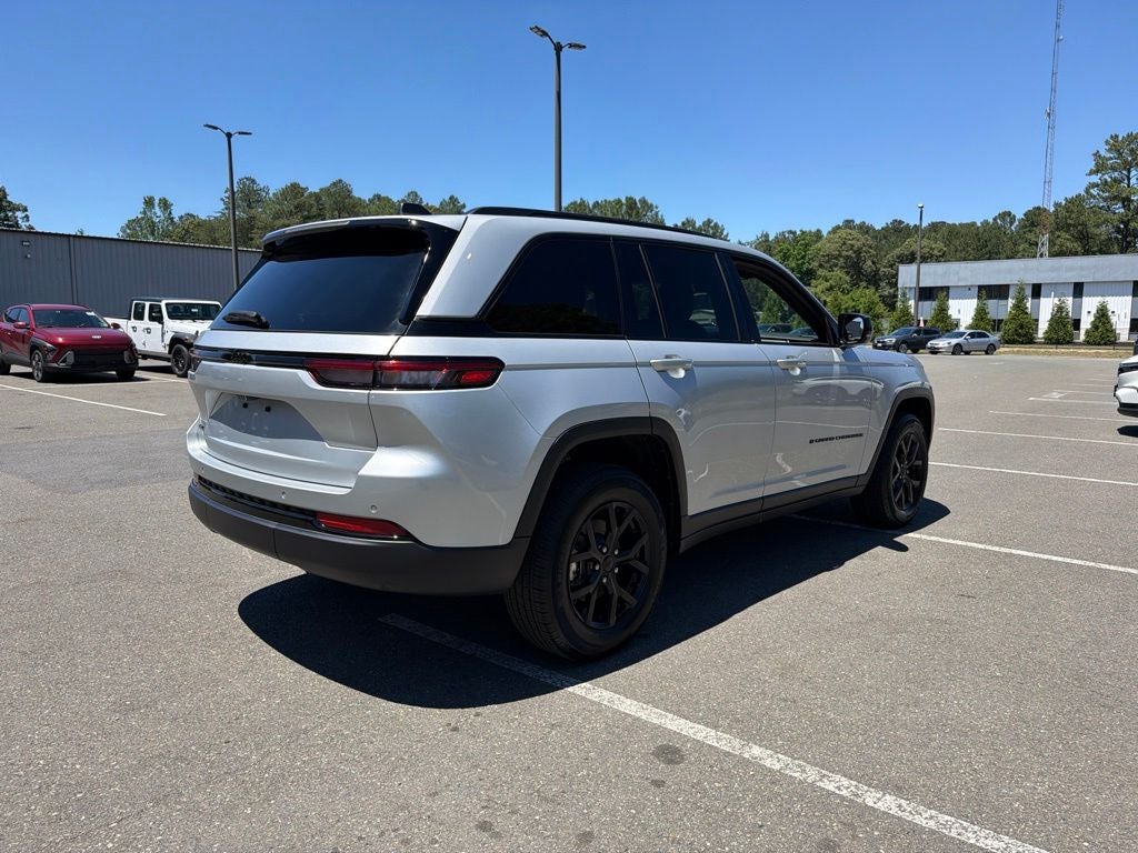 2025 Jeep Grand Cherokee Altitude
