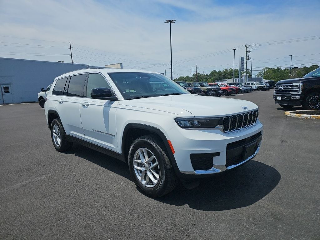 2023 Jeep Grand Cherokee L Laredo **** ONE OWNER ****