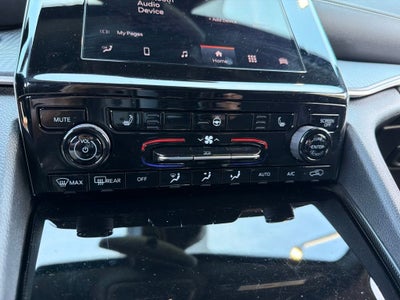2024 Jeep Grand Cherokee L Altitude *** LOW MILES ** CLEAN TRADE ***