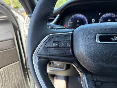 2024 Jeep Grand Cherokee L Altitude *** LOW MILES ** CLEAN TRADE ***