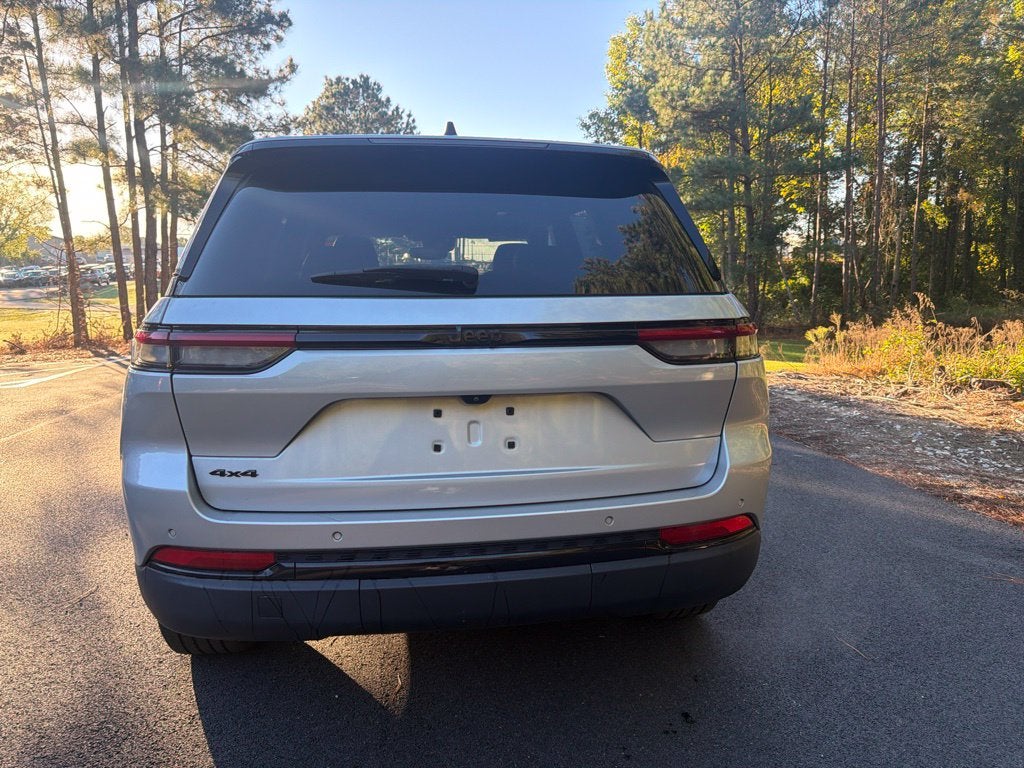 2024 Jeep Grand Cherokee L Laredo