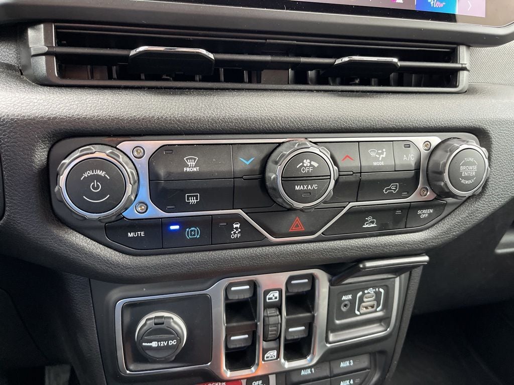 2025 Jeep Wrangler Willys 4xe **** ONE OWNER ****