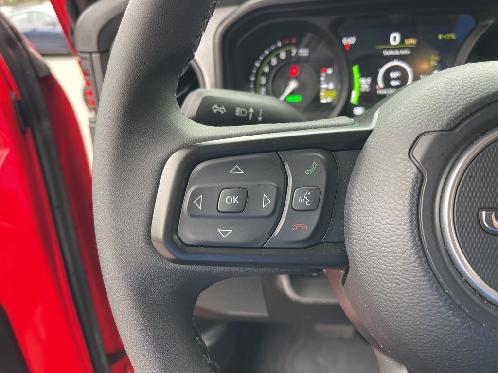 2025 Jeep Wrangler Willys 4xe **** ONE OWNER ****