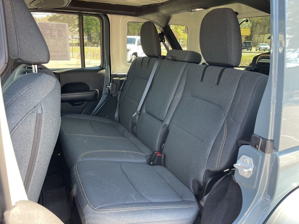 2025 Jeep Wrangler Sahara 4xe **** ONE OWNER ****