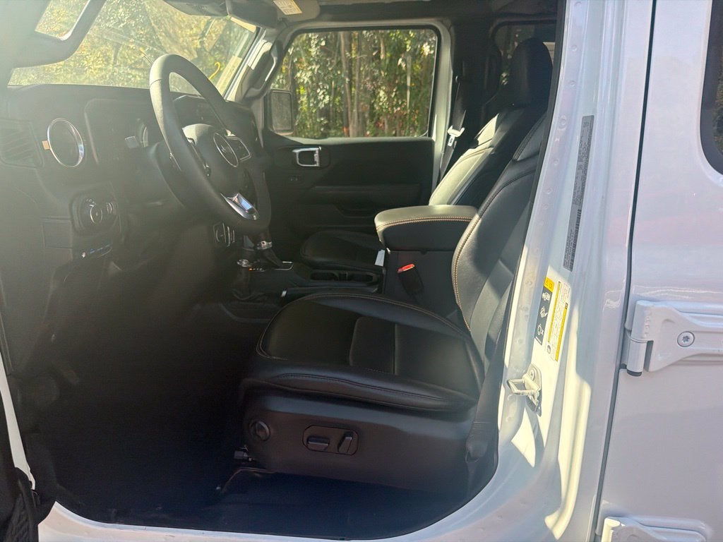 2024 Jeep Wrangler Sahara 4xe
