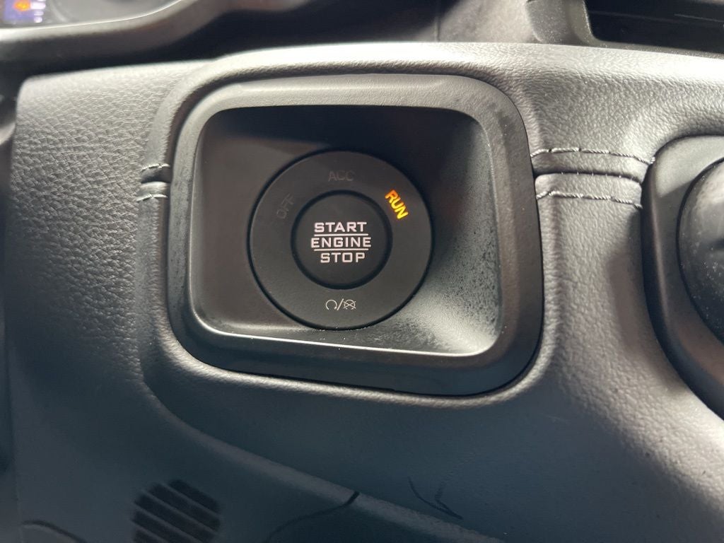 2025 Jeep Wrangler Sahara 4xe *** ONE OWNER ***