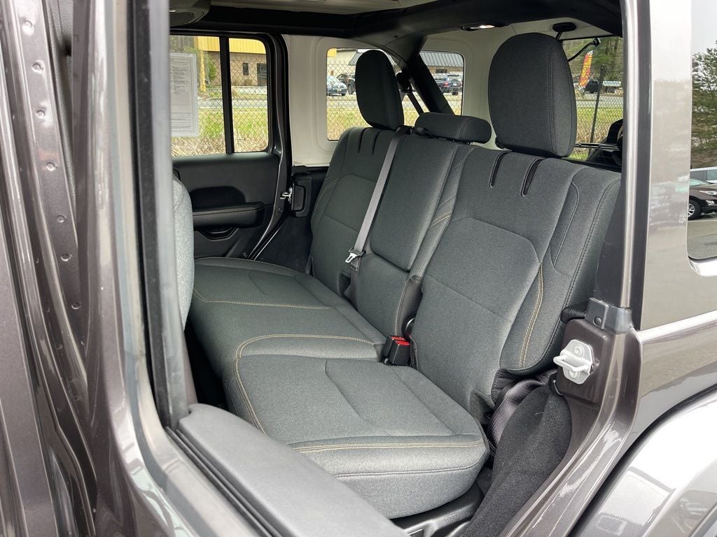 2025 Jeep Wrangler Sahara 4xe *** ONE OWNER ***