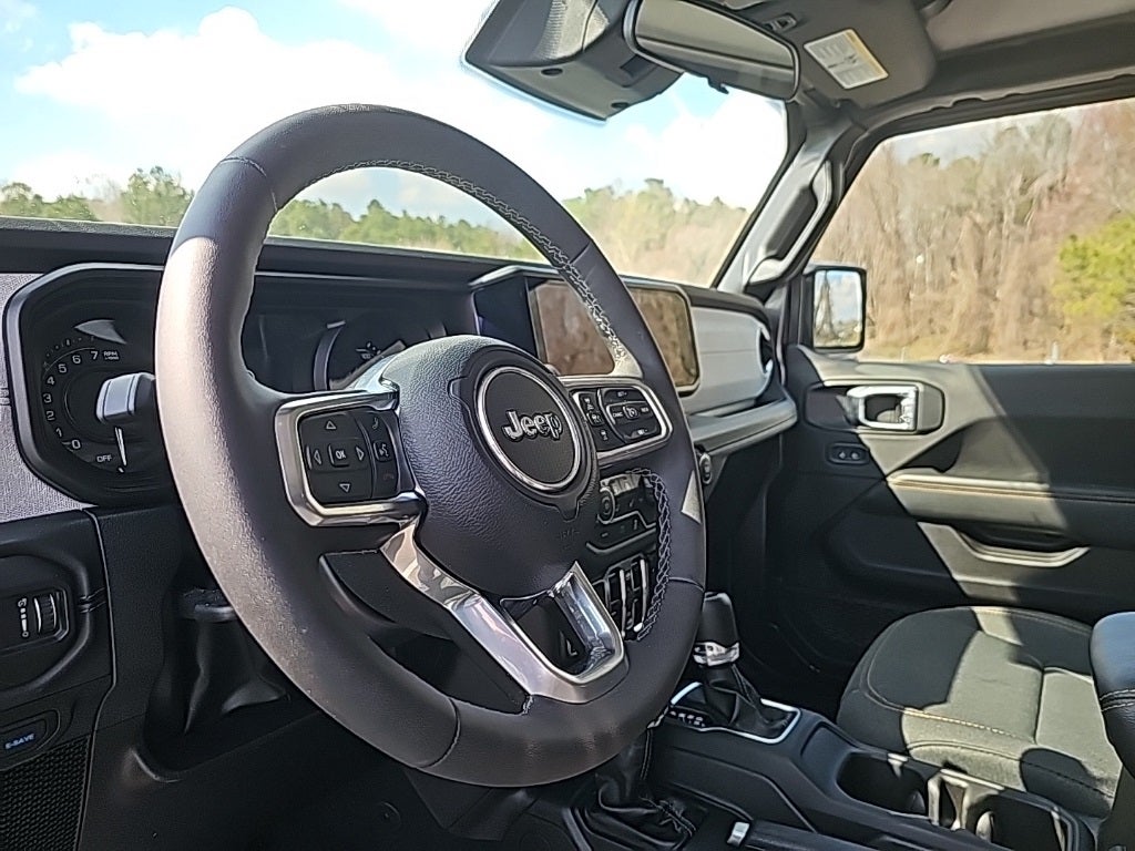 2025 Jeep Wrangler Sahara 4xe *** ONE OWNER ***