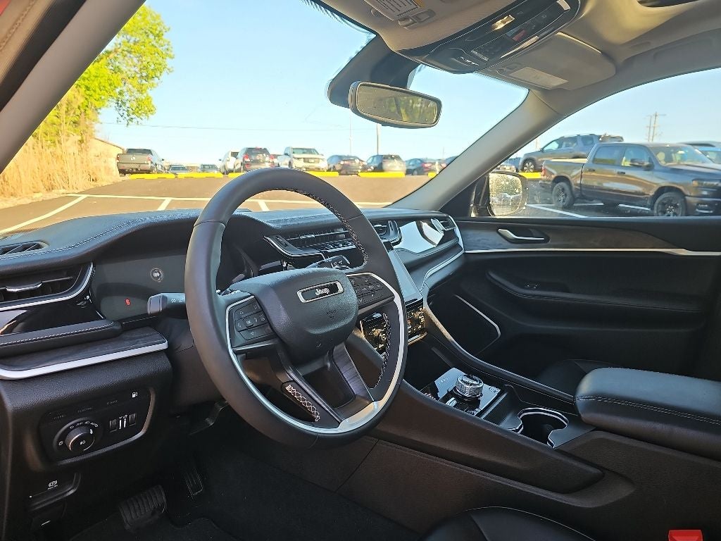 2024 Jeep Grand Cherokee 4xe *** ONE OWNER ***