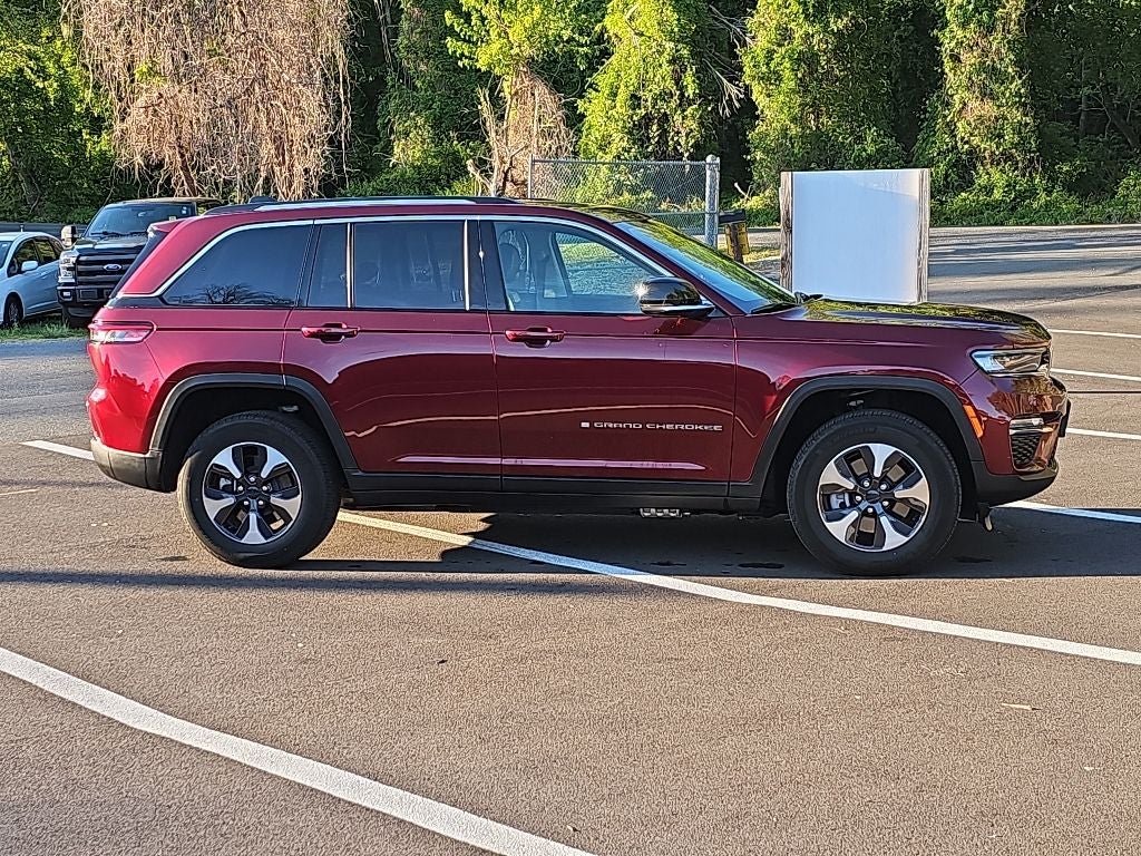2024 Jeep Grand Cherokee 4xe *** ONE OWNER ***