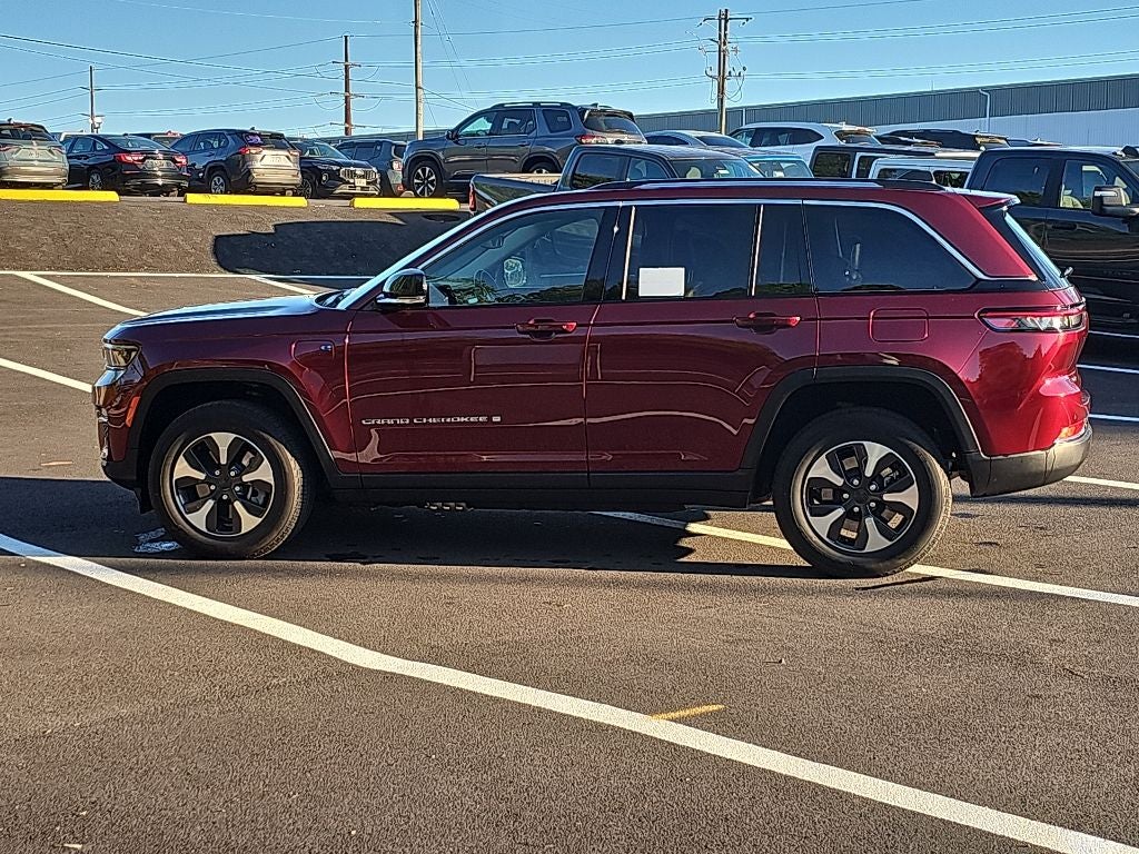 2024 Jeep Grand Cherokee 4xe *** ONE OWNER ***