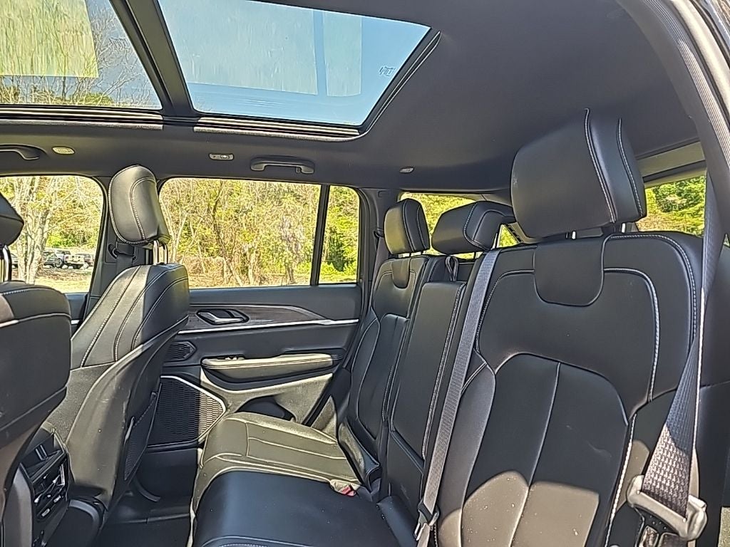 2024 Jeep Grand Cherokee 4xe **** ONE OWNER ****