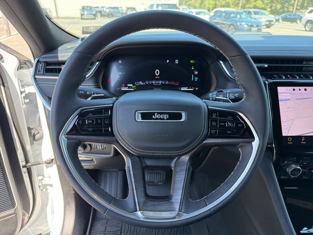 2023 Jeep Grand Cherokee Overland 4xe *** ONE OWNER ***