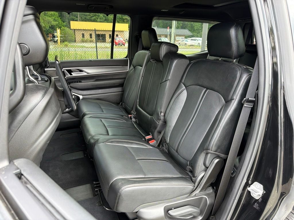 2025 Jeep Wagoneer Series III *** ONE OWNER ***