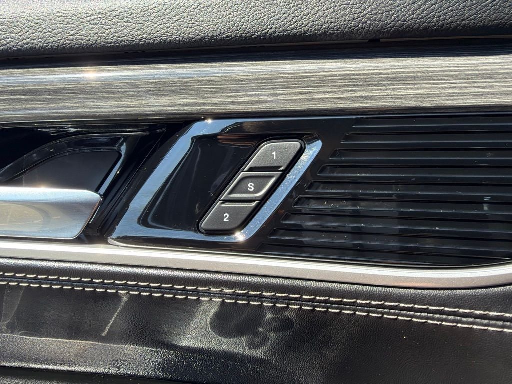 2022 Jeep Wagoneer Series III *** CLEAN TRADE ***