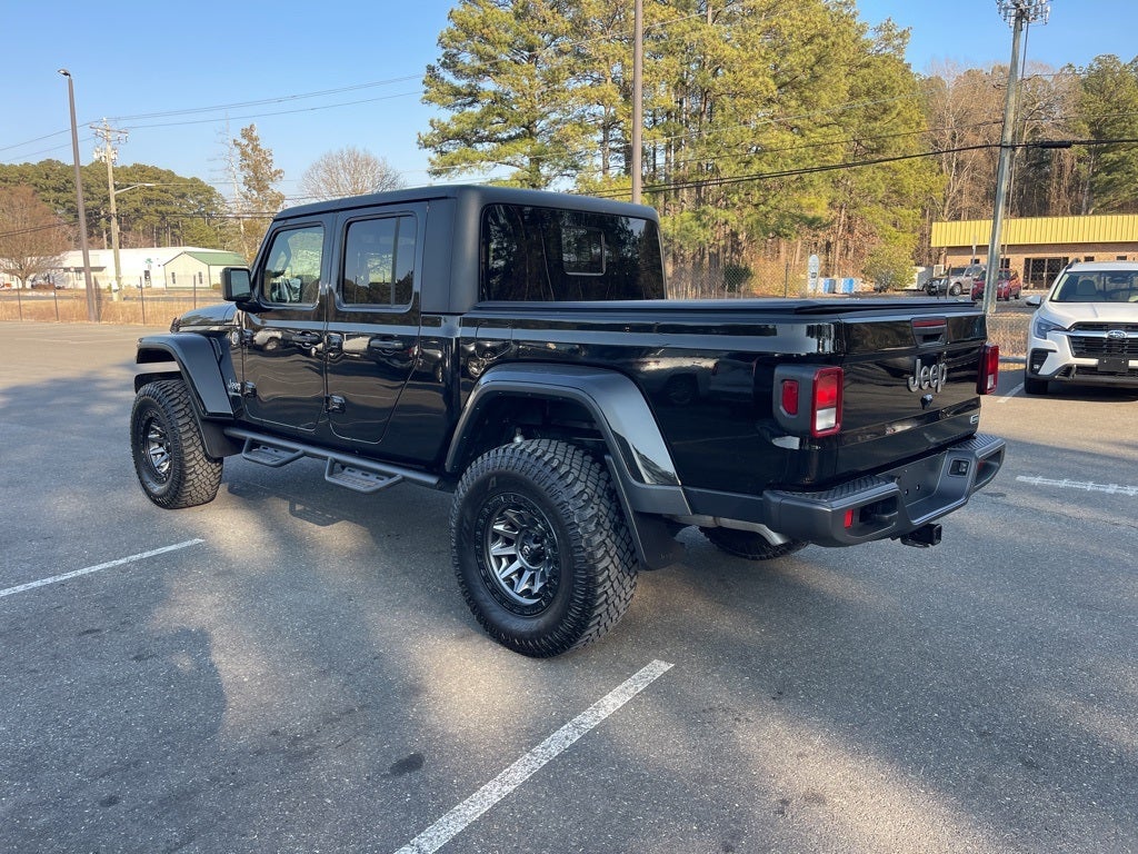 2022 Jeep Gladiator Overland