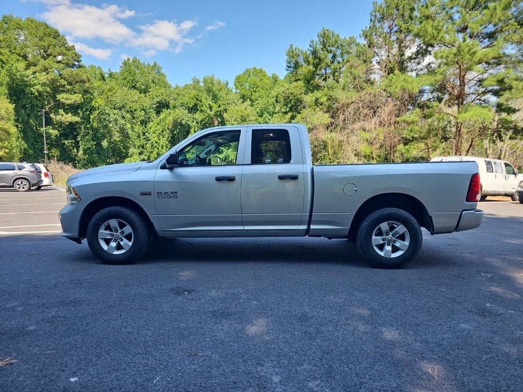 2018 RAM 1500 Express *** ONE OWNER ** HEMI V8 ***
