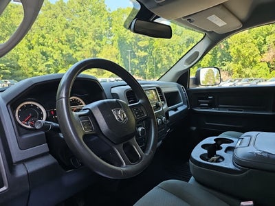2018 RAM 1500 Express *** ONE OWNER ** HEMI V8 ***