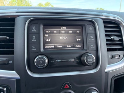 2024 RAM 1500 Classic SLT *** ONE OWNER ***