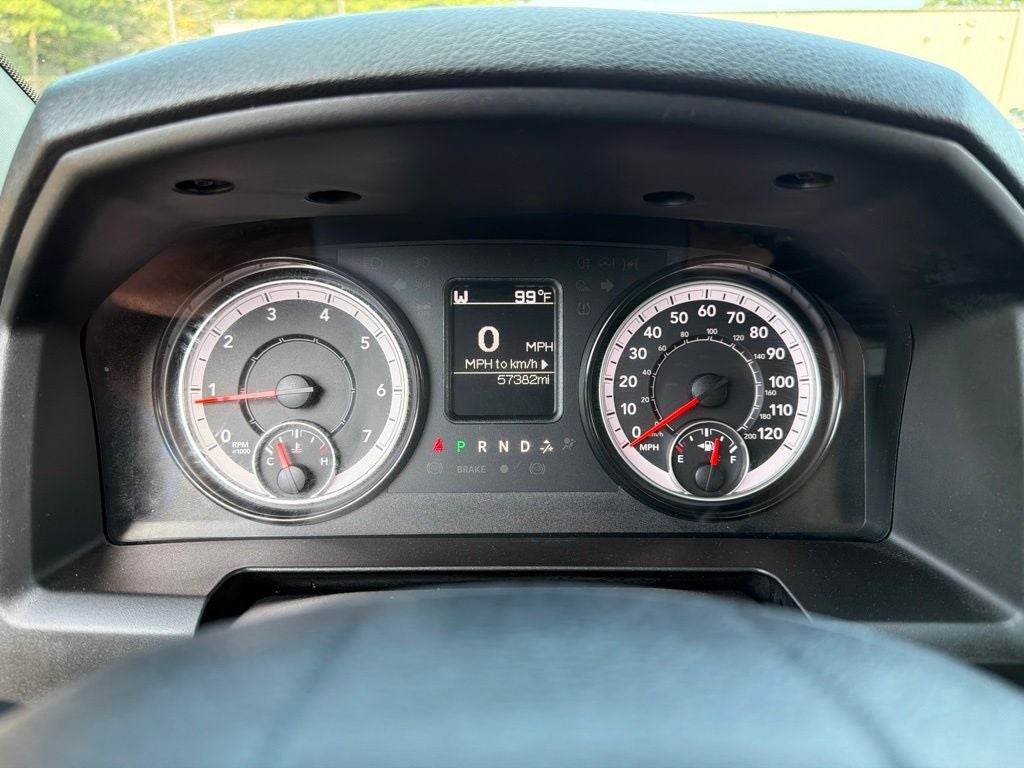 2024 RAM 1500 Classic SLT *** ONE OWNER ***
