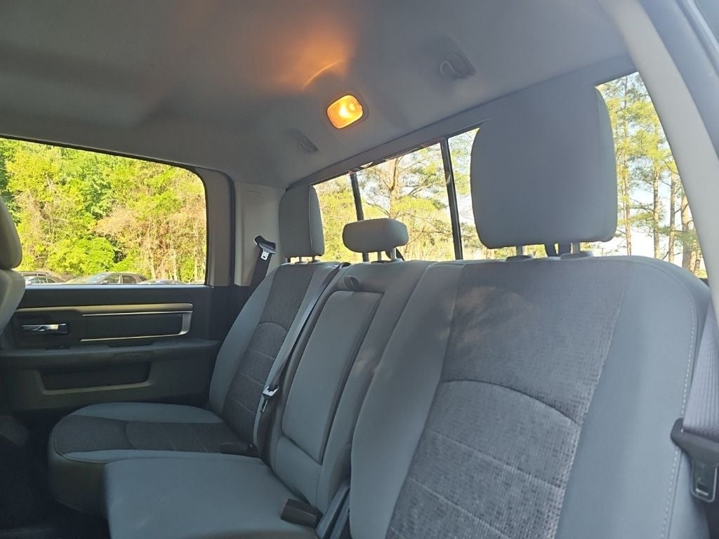 2016 RAM 1500 Big Horn **** MANAGERS SPECIAL ***