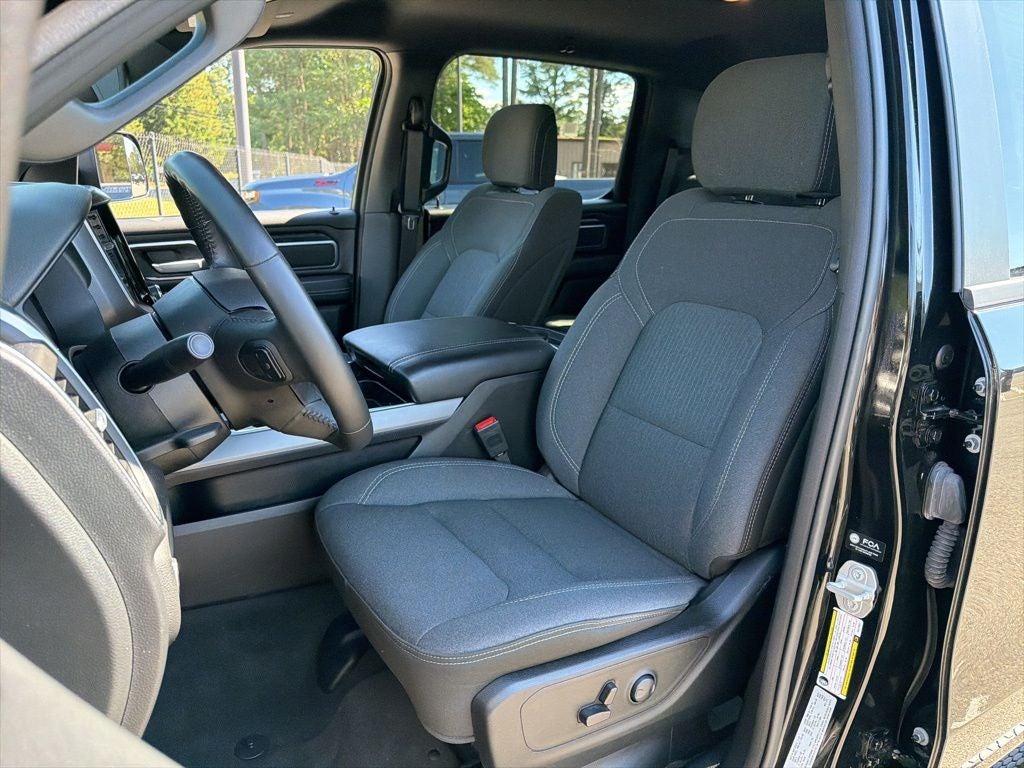 2024 RAM 1500 Big Horn/Lone Star *** CERTIFIED ** LOW MILES ***