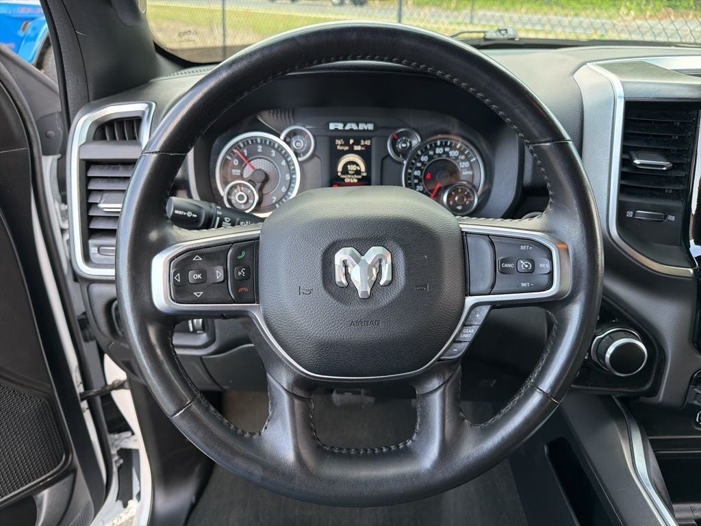 2024 RAM 1500 Big Horn/Lone Star *** ONE OWNER ** LOW MILES ***