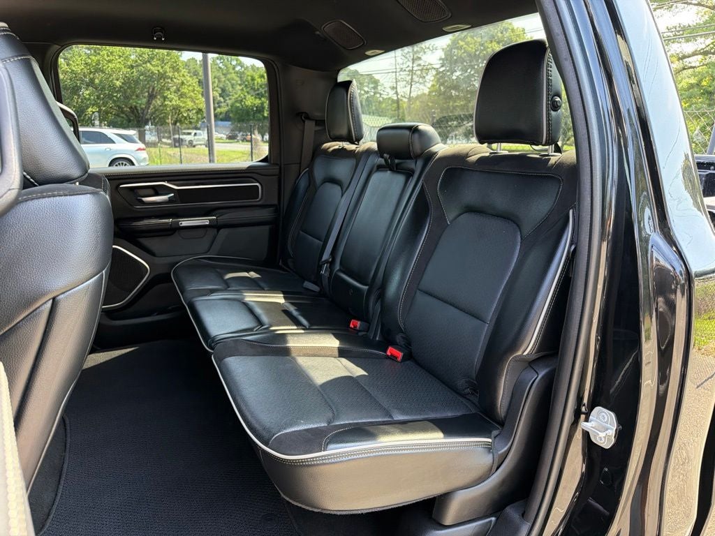 2024 RAM 1500 Laramie *** ONE OWNER ** LEATHER SEATS ***